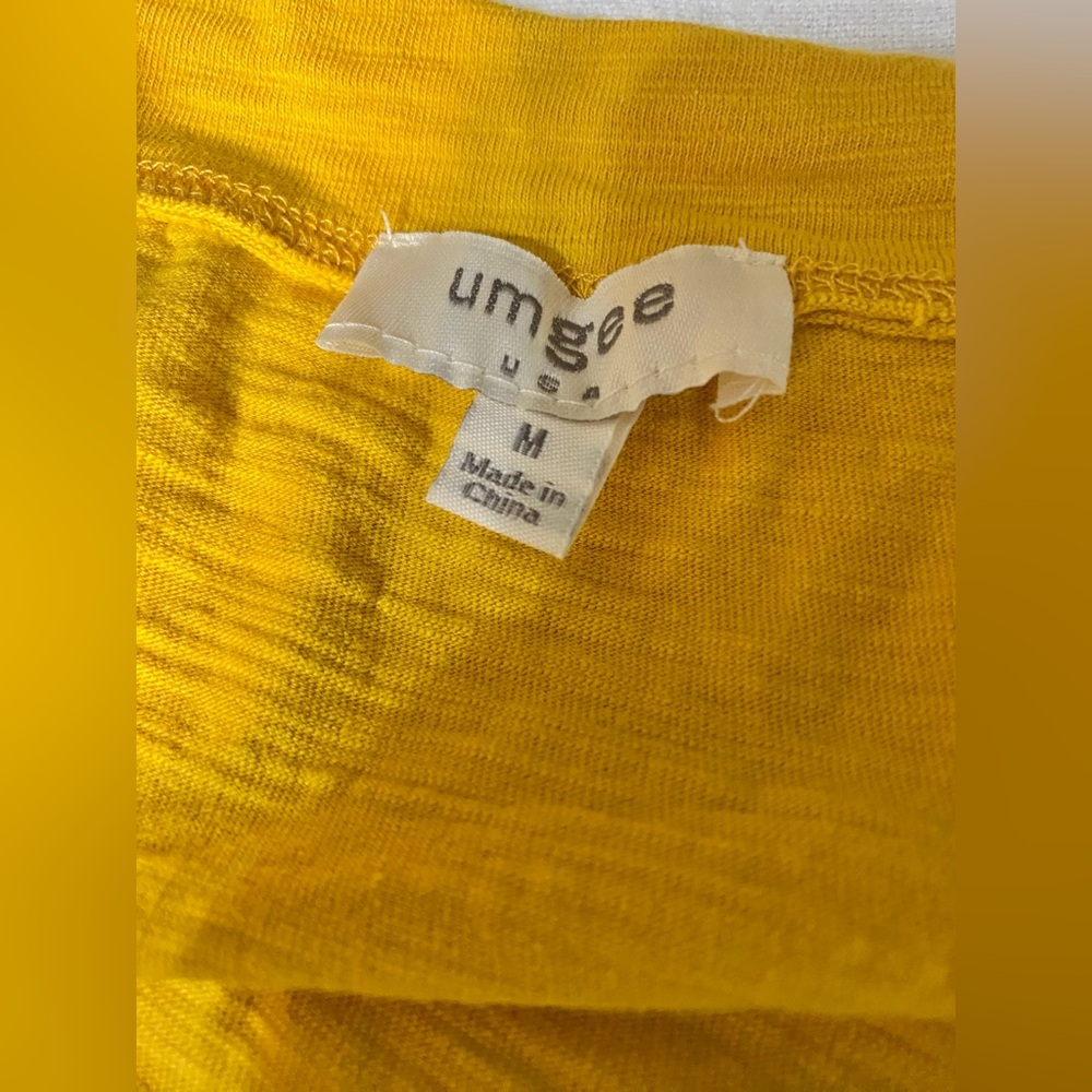 Umgee Women's Mustard V-Neck distressed Top - Picture 4 of 14